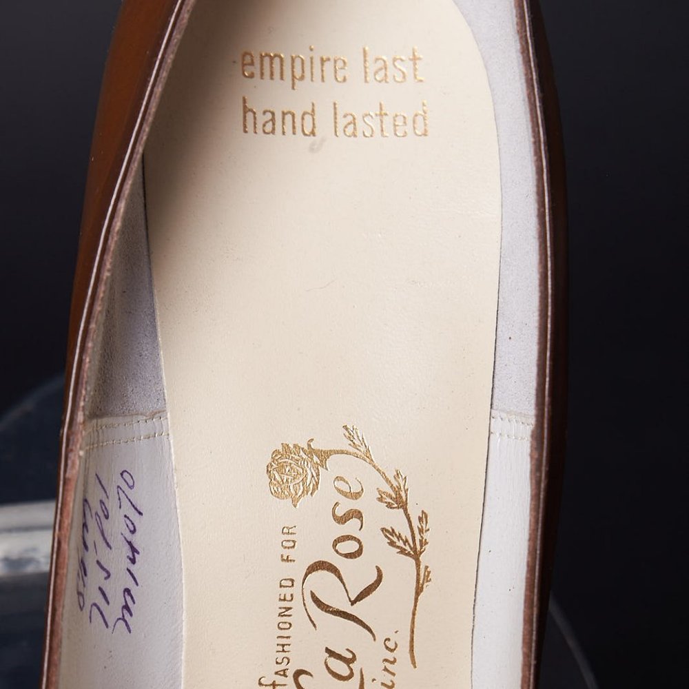 1960s Brown Patent Leather Button Pumps Heels Shoes